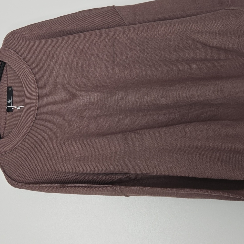 NWT Amazon Lilllusory stretchy top